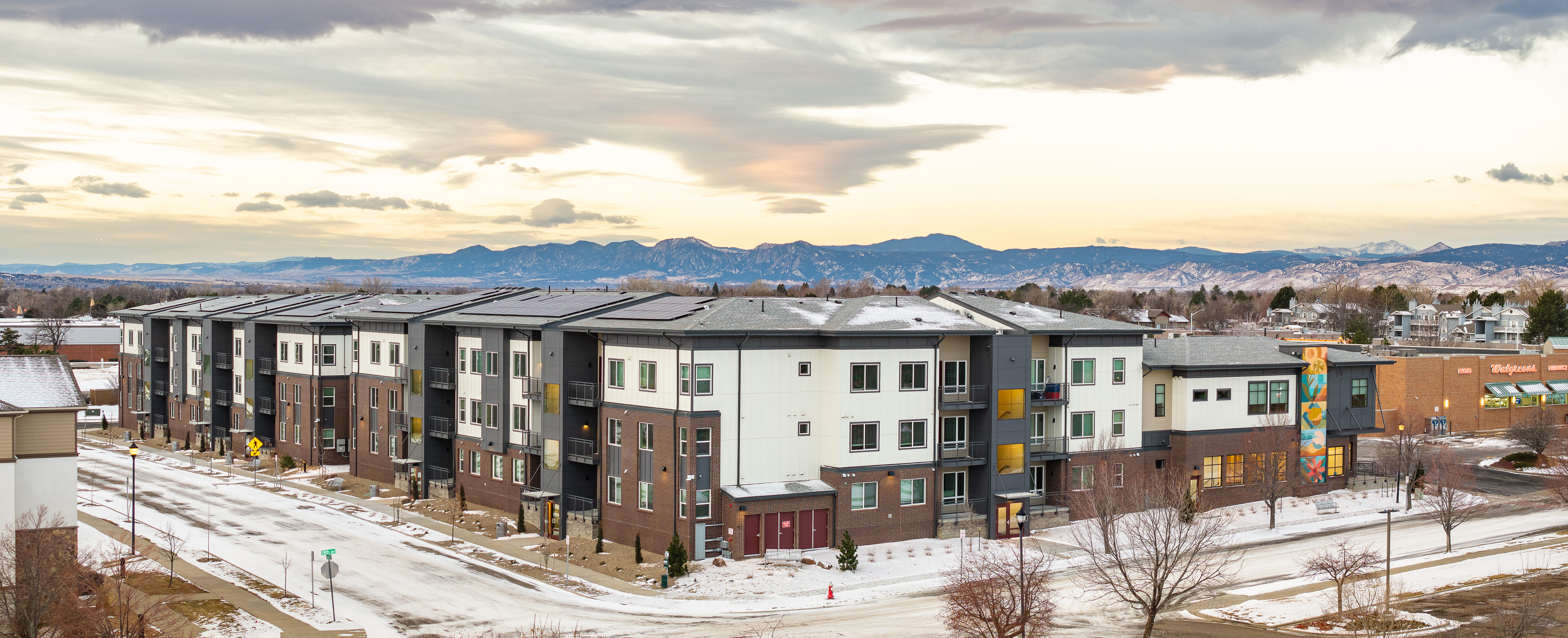 Ascent At Hover Firstselects 006